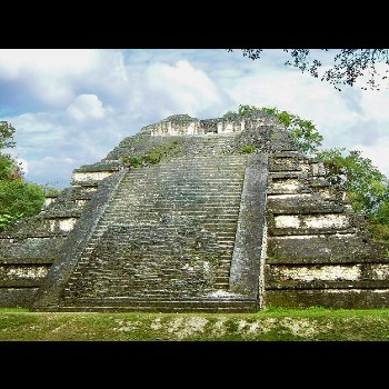 plaza-mundo-perdido-tikal-peten-estructura-5c-49