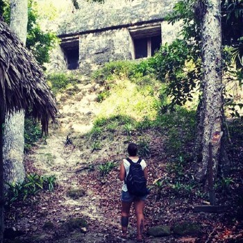 templo-vi-templo-inscripciones-tikal-peten-construccion