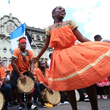 dia-nacional-mujer-garifuna-guatemala-internacional-afrodescendiente-caribe