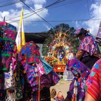 fiesta-patronal-santo-domingo-xenacoj-sacatepequez-pulique-res-tradicion-procesion-santo-patrono
