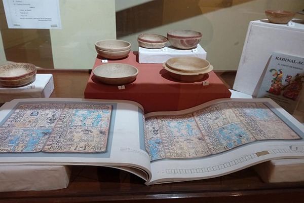 Sección histórica del Museo Santiago Sacatepéquez