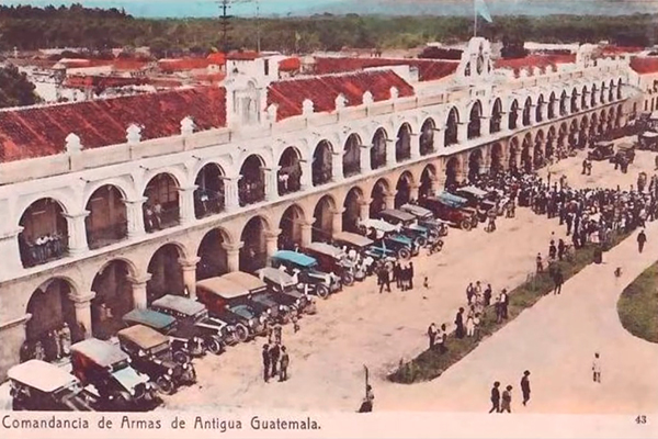 Comandancia de armas, hoy conocida como ayuntamiento de Antigua Guatemala
