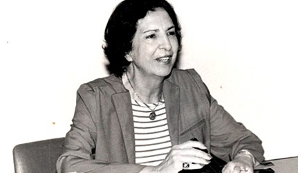 Elisa Molina, doctora
