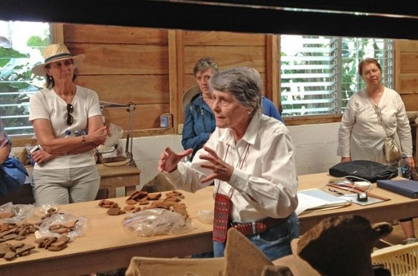 Tak'alik Ab'aj, December 2012. Doctora Marion Popenoe de Hatch, making a point during a visit by our group to her lab.
