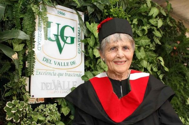 dra. Hatch, Universidad del Valle de Guatemala