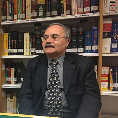 Biografía de Dante Liano - Foto Aire Nuestro