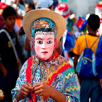 Historia de las máscaras de madera - Foto, @Roberthardingphotography-min