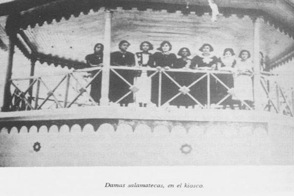 La primera constitución de Guatemala, Damas salamatecas - Foto Time Toast