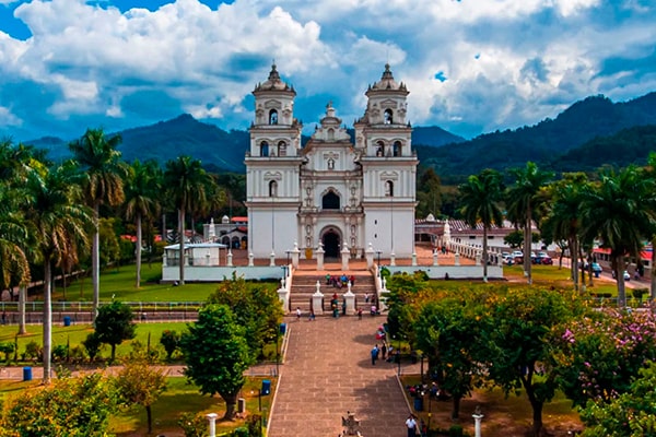 cristo-negro-señor-de-esquipulas - Foto Paseo Guatemala