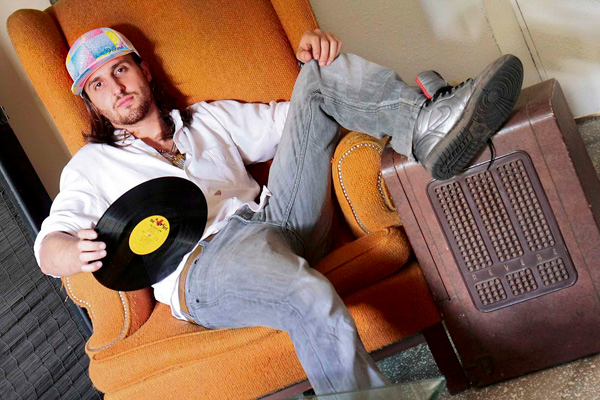 Biografía de Mr. Tropical - Foto Perspectiva Gt