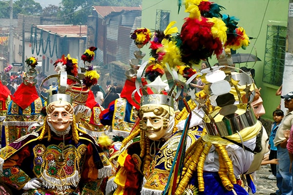 Danzas folclóricas de Guatemala - Foto Forum Guatemala