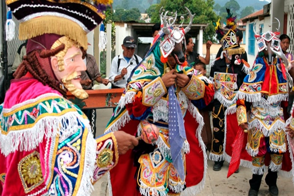 Danzas folclóricas de Guatemala - Foto Guatemala Realidad y Cultura