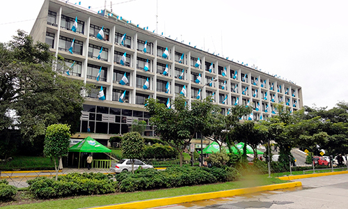 Impuestos más importantes de Guatemala - Foto País de los jóvenes