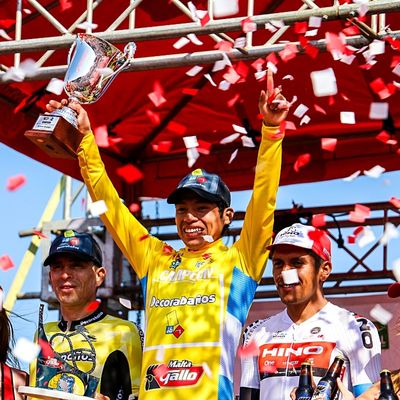 alfredo ajpcaja biografía (3)