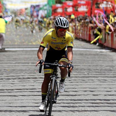 alfredo ajpcaja biografía