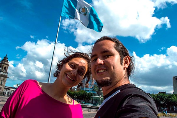 Guatemaltequismos para decir sí más comunes - Foto Renunciamos y viajamos