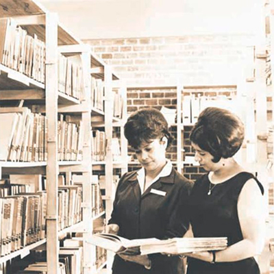 Historia de la Autonomía Universitaria de la USAC, crecimiento de la población femenina en la USAC - Foto Periódico de la USAC