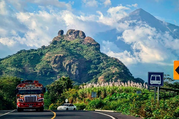 Municipio de San Juan Alotenango, volcán de fuego - instagram - @perdidoenguate