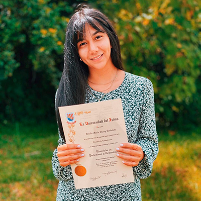 Sello en línea para títulos universitarios en Guatemala - Foto IG @gigichangc