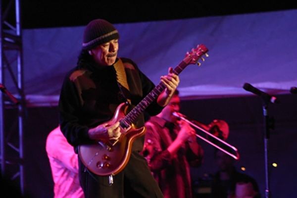 Visita de Carlos Santana a Guatemala en 1973 - Foto CGN Buenas Noticias de Guatemala