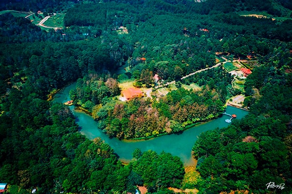 Descripción de la foto para personas con discapacidad visual - Vista aérea de San Juan Chamelco, en Alta Verapaz. - Crédito de foto - @rodrigopopguatemala - Instagram