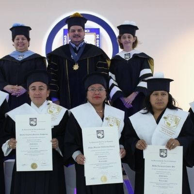 Significado de la toga universitaria en Guatemala 4