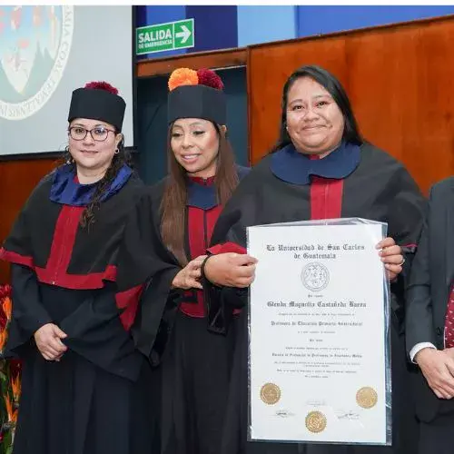 Significado de la toga universitaria en la usac