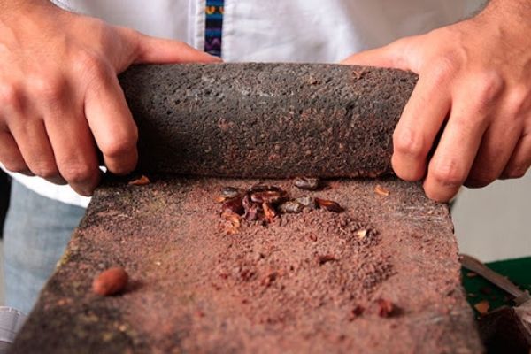 Cómo se transforma el cacao en chocolate en Guatemala2
