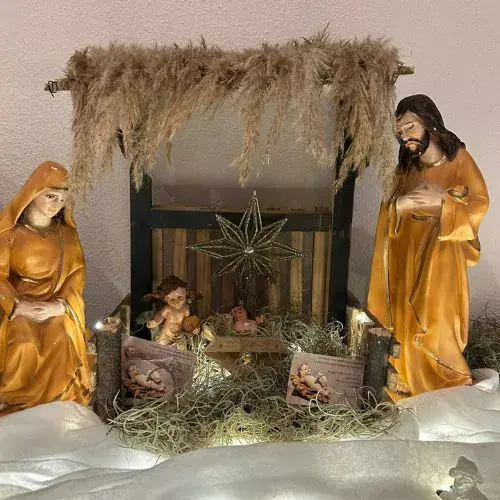 cómo se hace un nacimiento en Guatemala