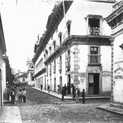 Historia de la Casa Aparicio en Quetzaltenango-01