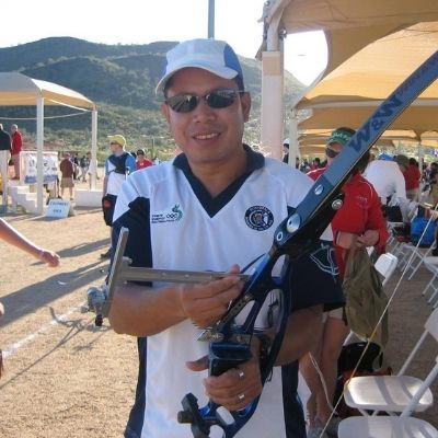 biografia de julio urias (7)
