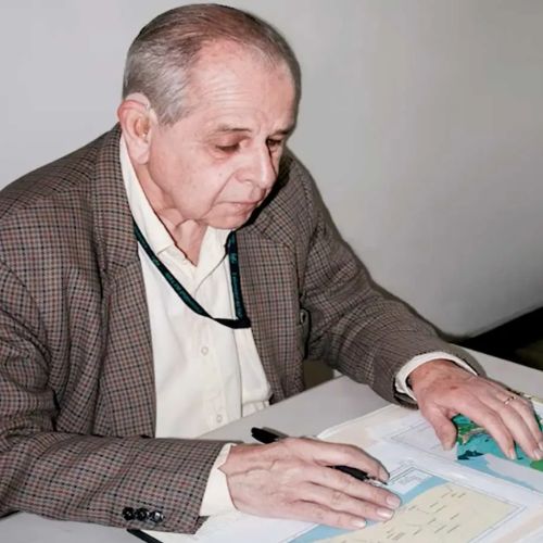 Biografía de Jorge Luján Muñoz, historiador guatemalteco 