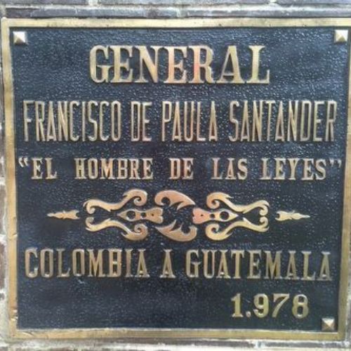 Historia de la Plaza Colombia en la ciudad de Guatemala 