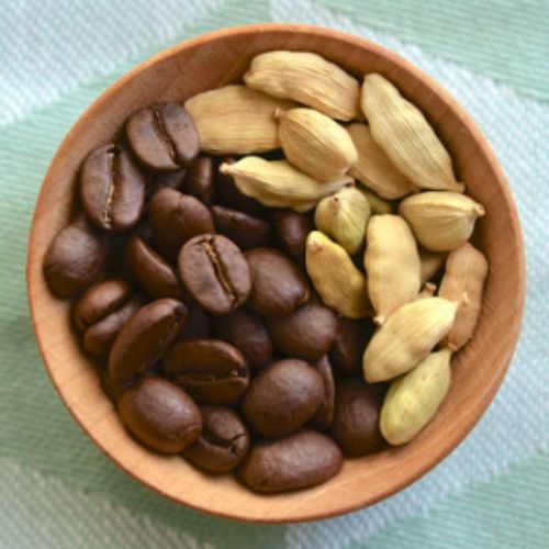 Receta de café con cardamomo, ingredientes característicos de Guatemala 