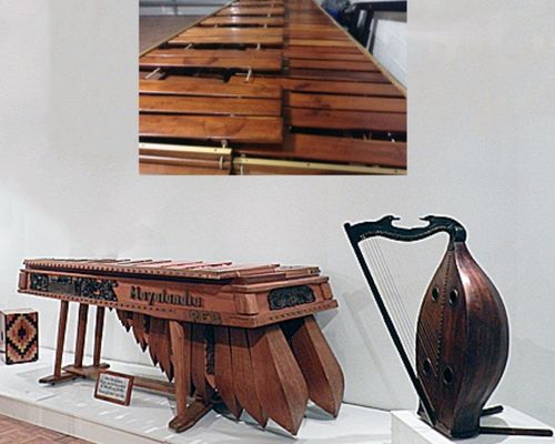 Marimba construida en la Fábrica Internacional de Marimbas