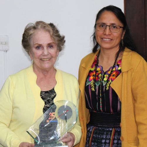 biografía de Julia Vela