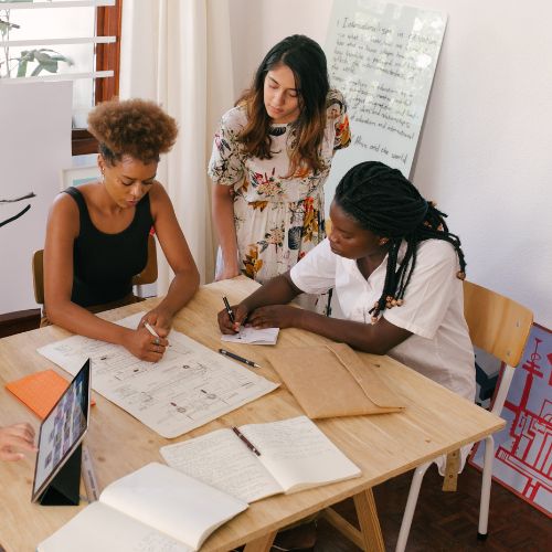 diferencia entre contratos de Guatemala