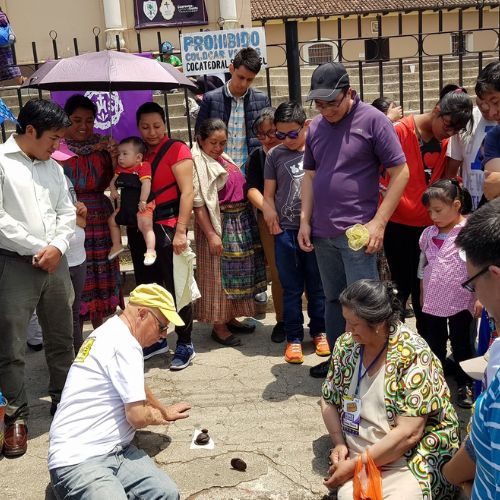 Juego de Tipachas, tradicional en Totonicapán