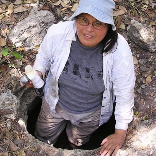 Biografía de María Carlota Monroy, científica guatemalteca