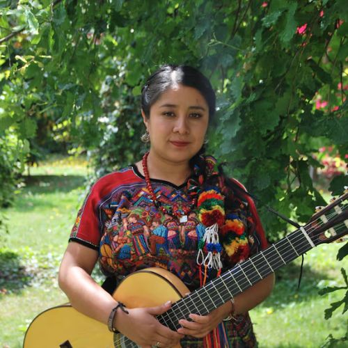 Biografía de Chumilkaj Nicho, cantante guatemalteca