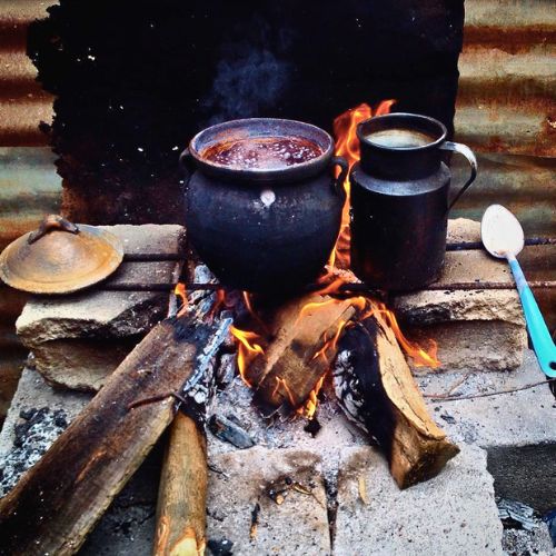 Beneficios de cocinar en una olla de barro