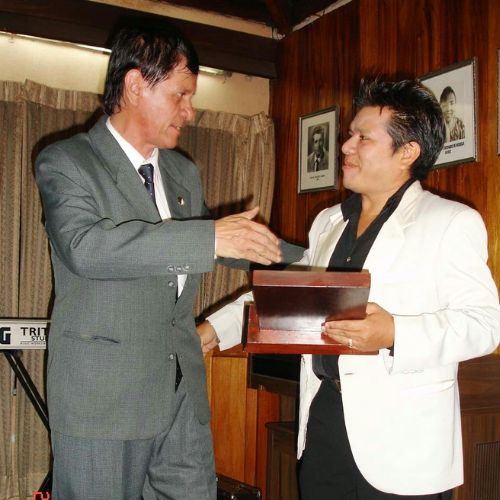 Biografía de Arturo Xicay, saxofonista guatemalteco