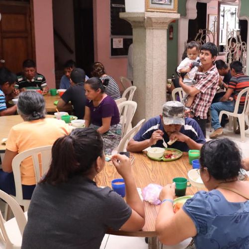Hogar Temporal Santa Catalina Labouré en la Ciudad de Guatemala 