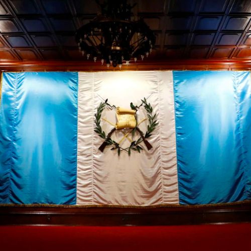 La bandera nacional su historia y evolución