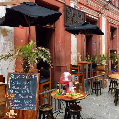 Historia del Bar y Restaurante Cien Puertas en Guatemala