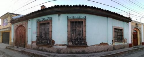 La casa de Efraín Recinos en Quetzaltenango