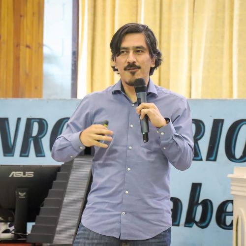 Biografía de Rodrigo Sacahuí