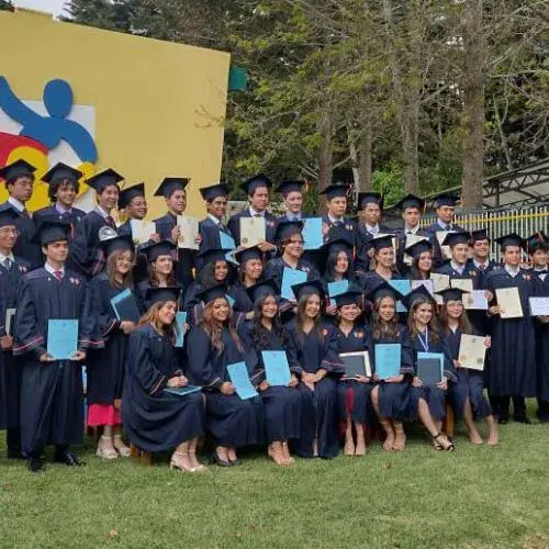Colegio en San José Pinual