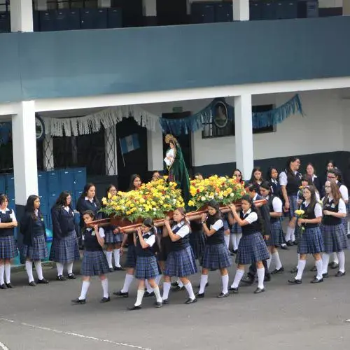 Colegios en la Zona 15