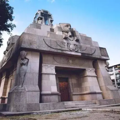 El Mausoleo Egipcio que está en el Cementerio General de la Ciudad de Guatemala